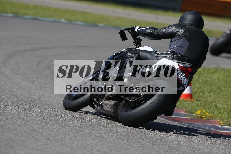 /Archiv-2024/29 12.06.2024 MOTO.CH Track Day ADR/Gruppe gelb/44